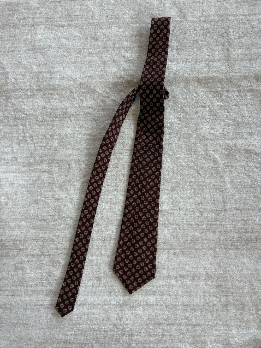 Vintage Lilly Dache - Paris, Rome, LA- Burgundy Patterned Silk Tie